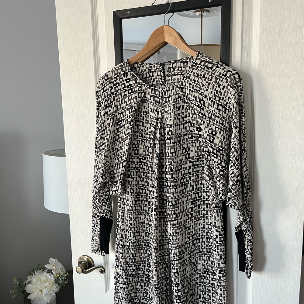 BCBG 100%silk dress
